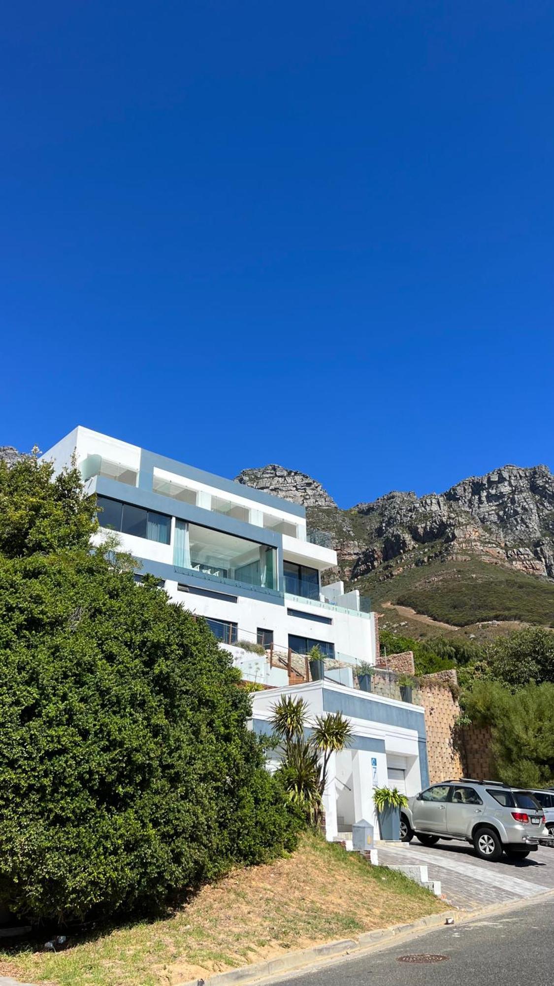 Camps Bay Blue Self-Catering Studios Cape Town Exterior photo